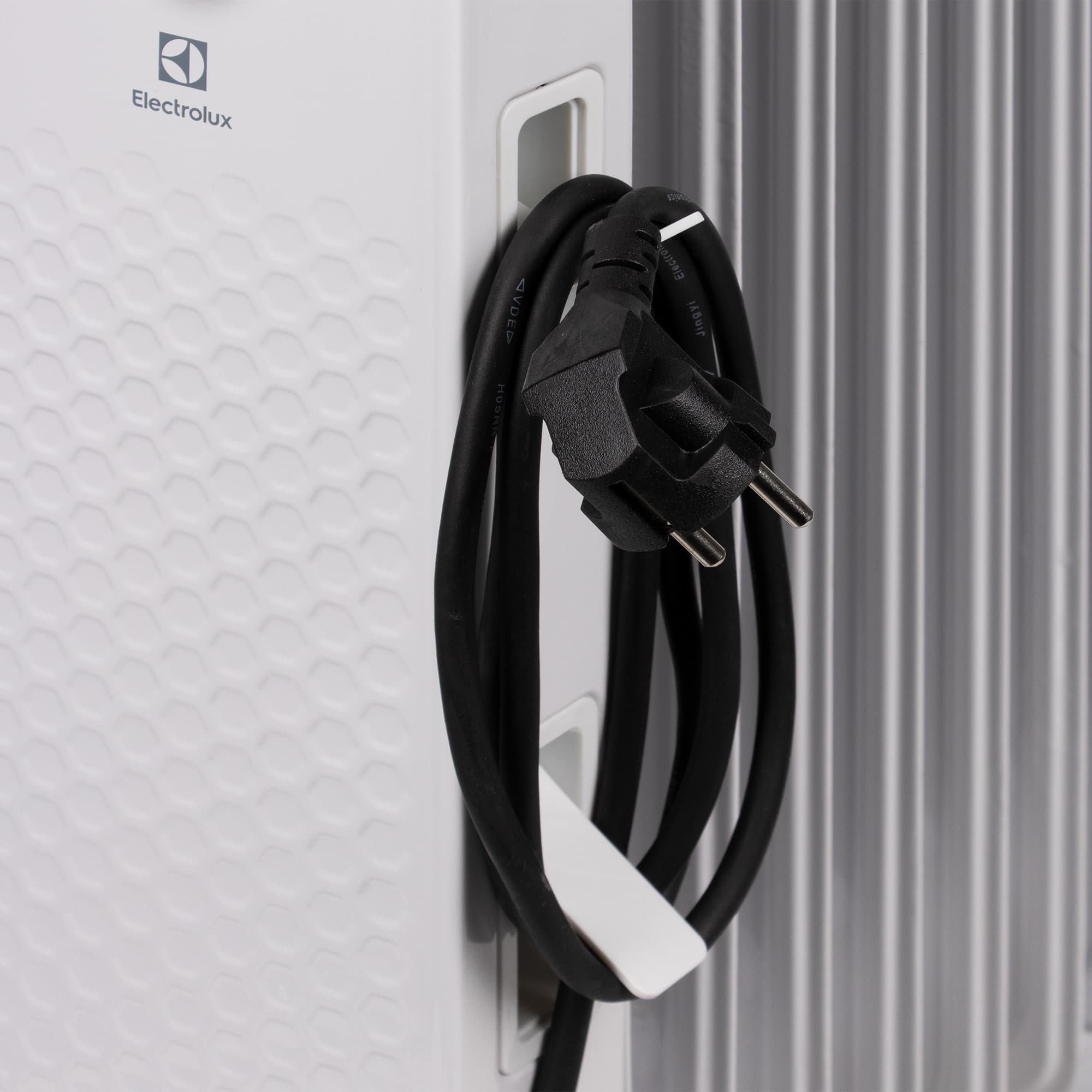 Радиатор масляный Electrolux EOH/BE-11ZW — фото 6