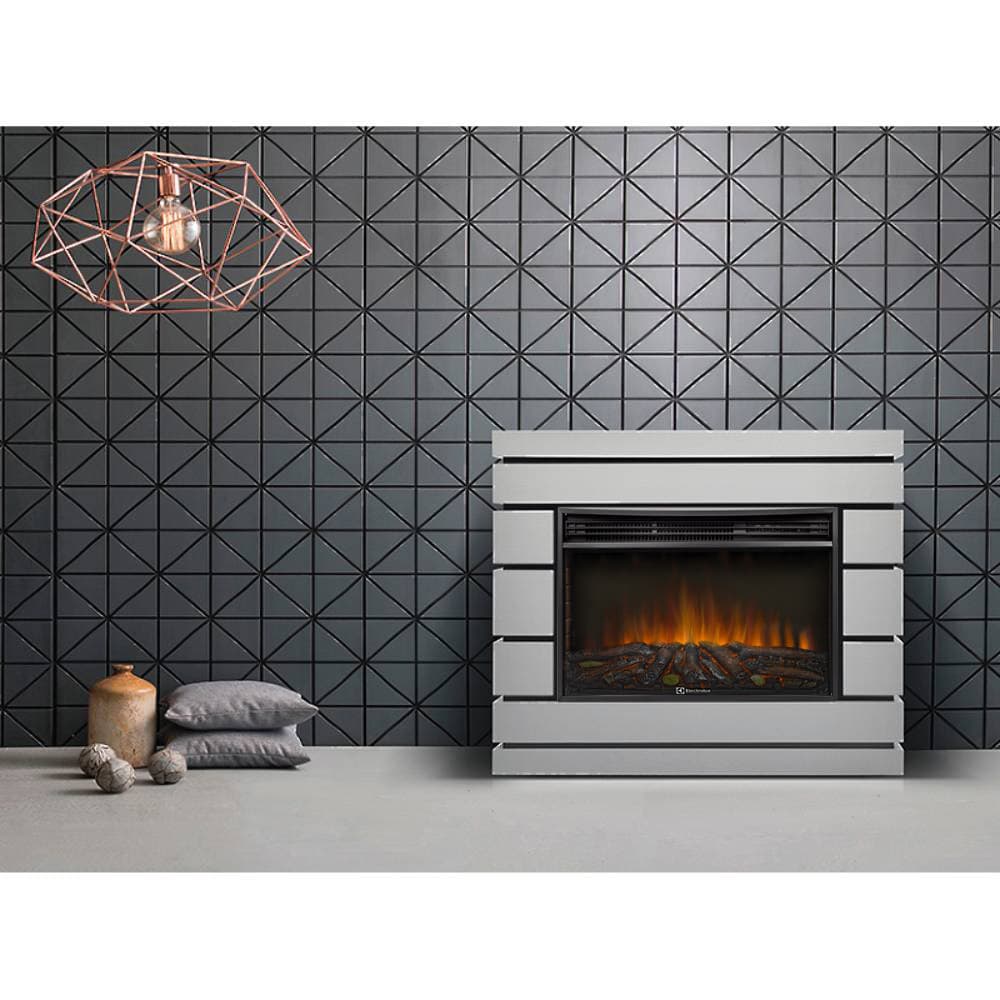 Каминокомплект: Очаг Electrolux 2720RLS N, портал Moderno 25 шпон белый дуб — фото 4