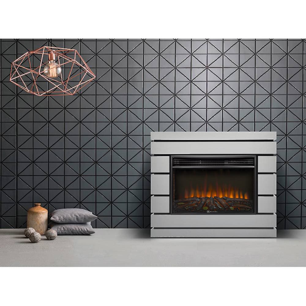 Каминокомплект: Очаг Electrolux 3320RLS N, портал Moderno 30 шпон белый дуб — фото 4
