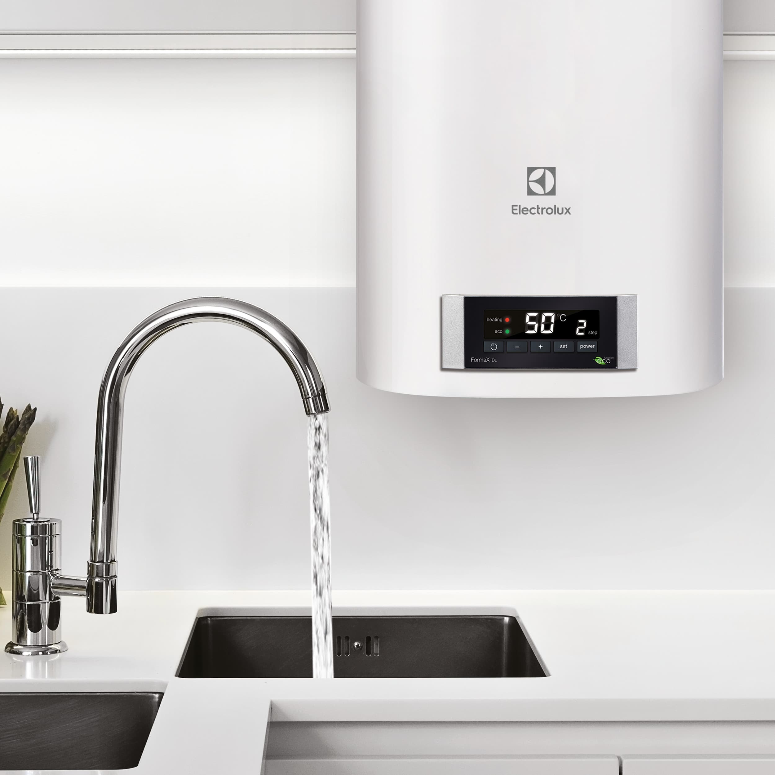 Водонагреватель Electrolux EWH 30 Formax DL — фото 8